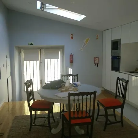 Margem Do Rio Tejo, Pe De Lisboa,cacilhas Apartment Almada