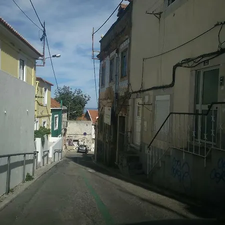 Margem Do Rio Tejo, Pe De Lisboa,cacilhas Apartment Almada